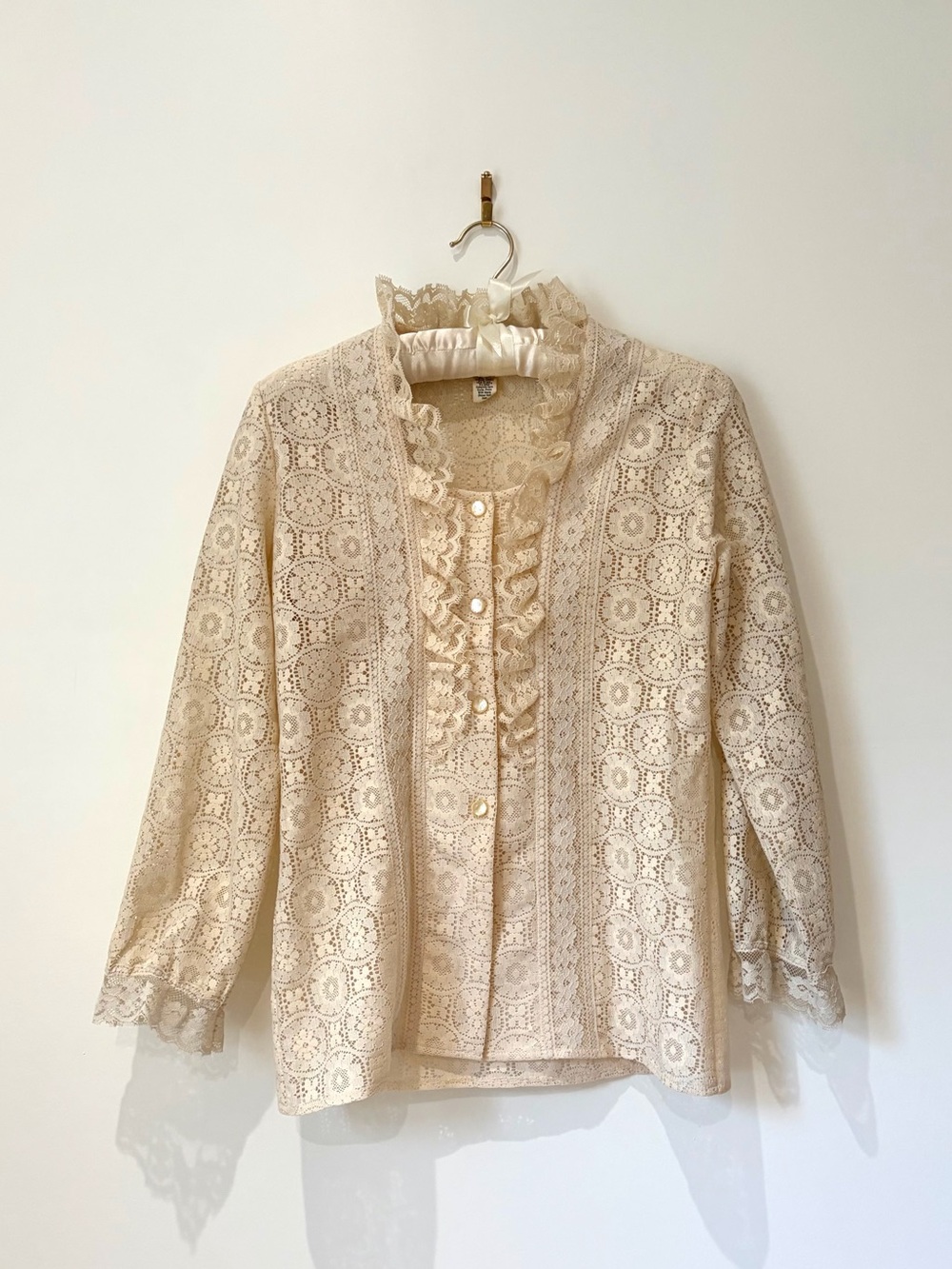 Vintage Cream Lace Ruffle Button-Down Shirt